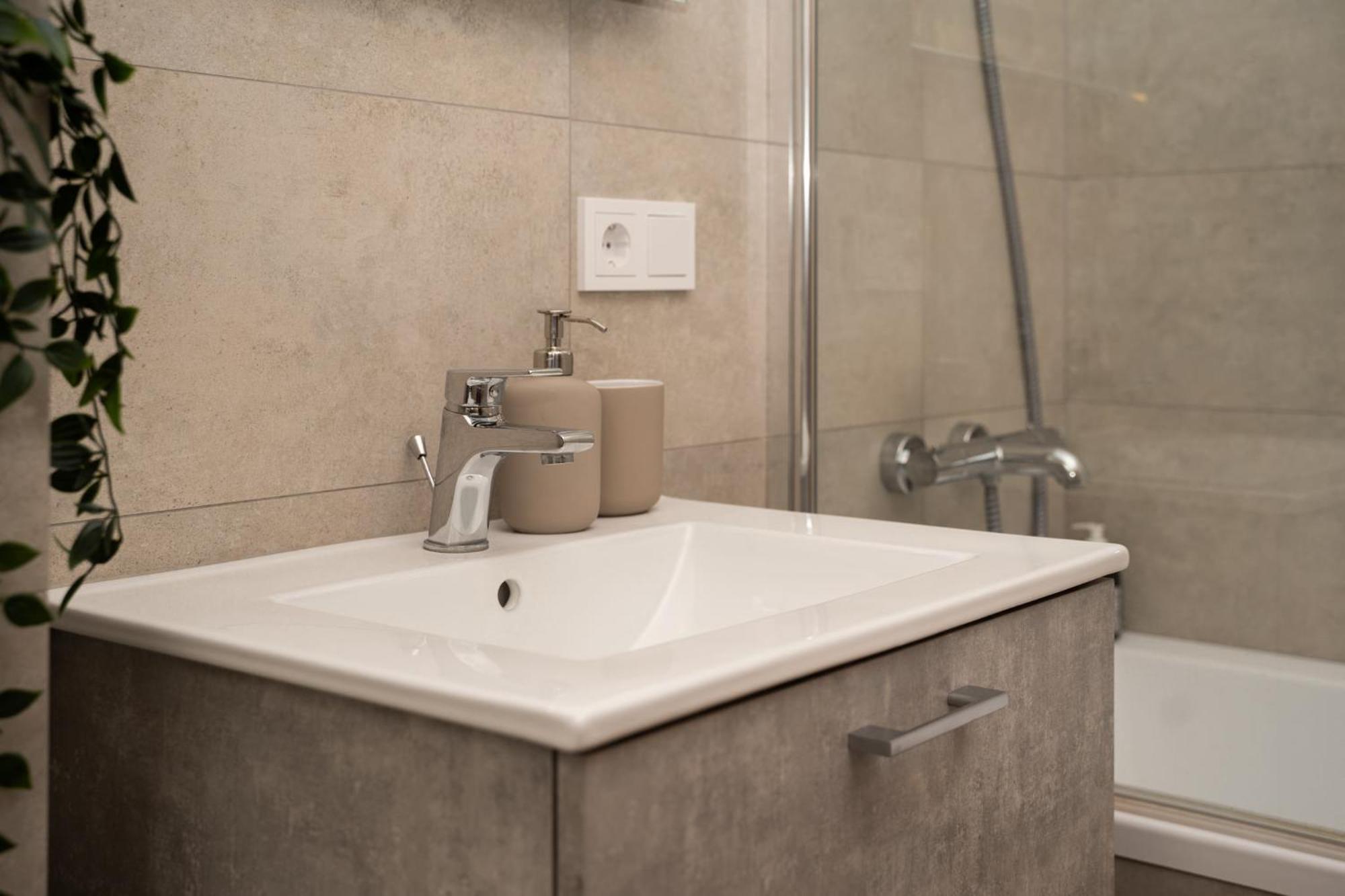 Lazdyneliu Vingis, Free Underground Parking, Long Stays Welcome Vilna Exterior foto